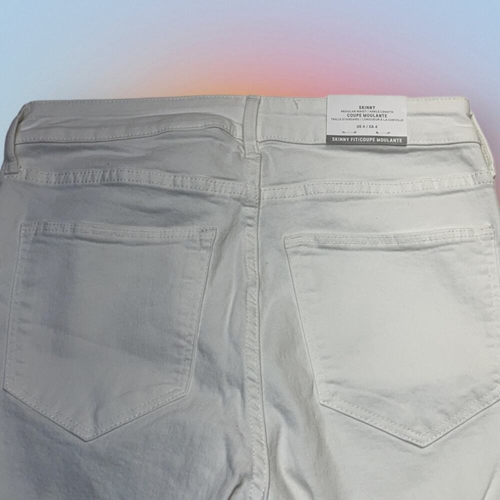 H&M Women’s 4 White Skinny Ankle Jeans - Picture 3 of 4